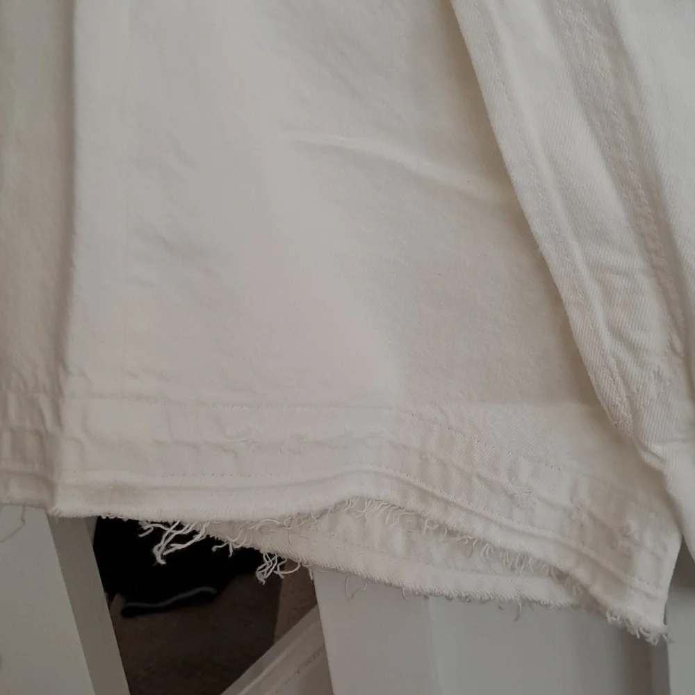 R13 White Denim Crossover Shorts NWT in Nico sz27 - Picture 11 of 14